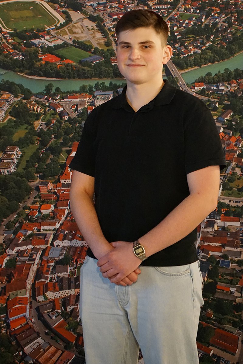 Raphael Schuster